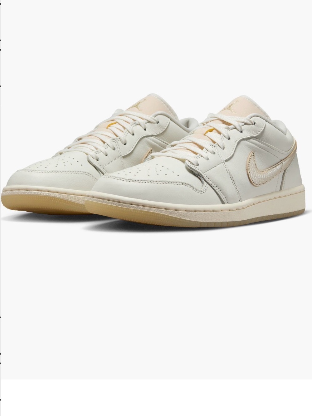 Jordan WMNS Air Jordan 1 Low SE Cream/Gold Accents